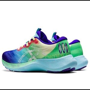 Great condition gel nimbus lite 2 LAM